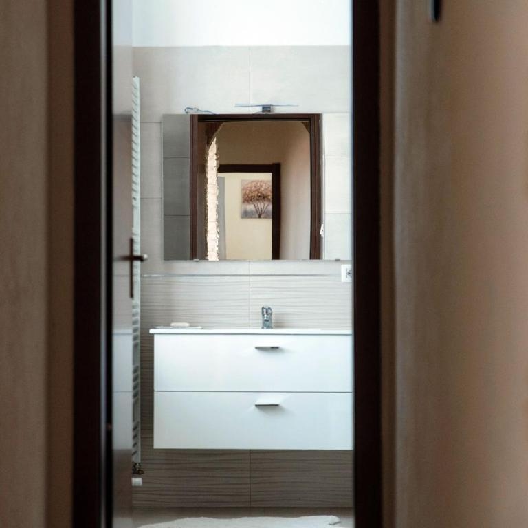 Wisteria Rooms on Lake Como - Appartamento con 2 Camere da Letto e Terrazza - 5