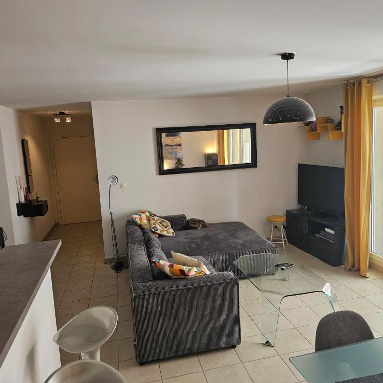 T3 Grande Terrasse, Métro Perrier - Appartamento con 2 Camere da Letto e Vista Giardino - 5
