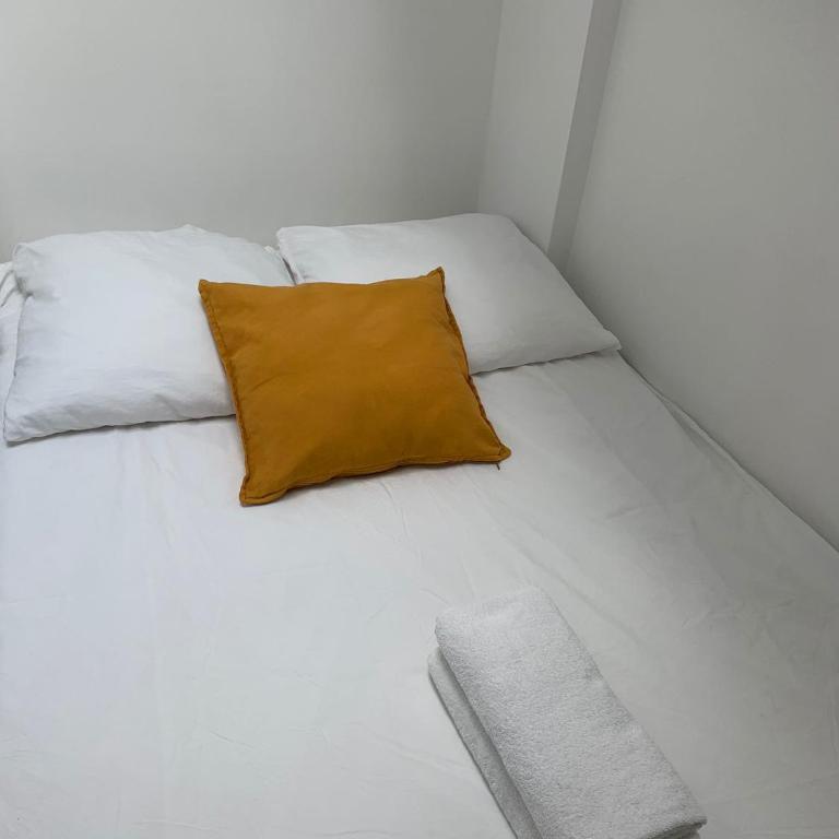 COEUR DE PARIS HISTORIQUE Joli Studio tout équipé calme lumineux climatisation ascenseur - Appartement 1 Chambre - 5