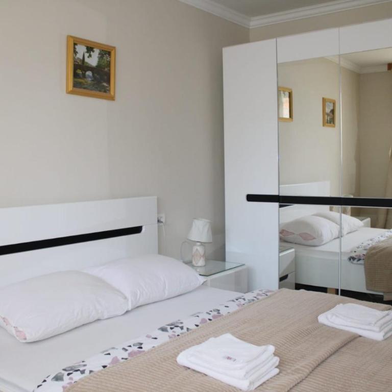 Casa-Naro - One-Bedroom Apartment - 8