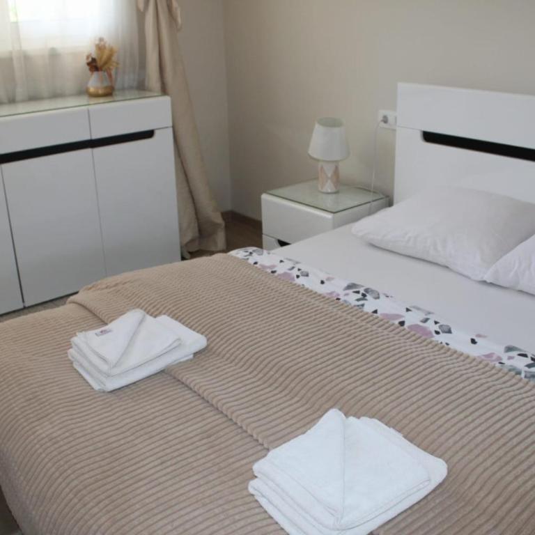 Casa-Naro - One-Bedroom Apartment - 7