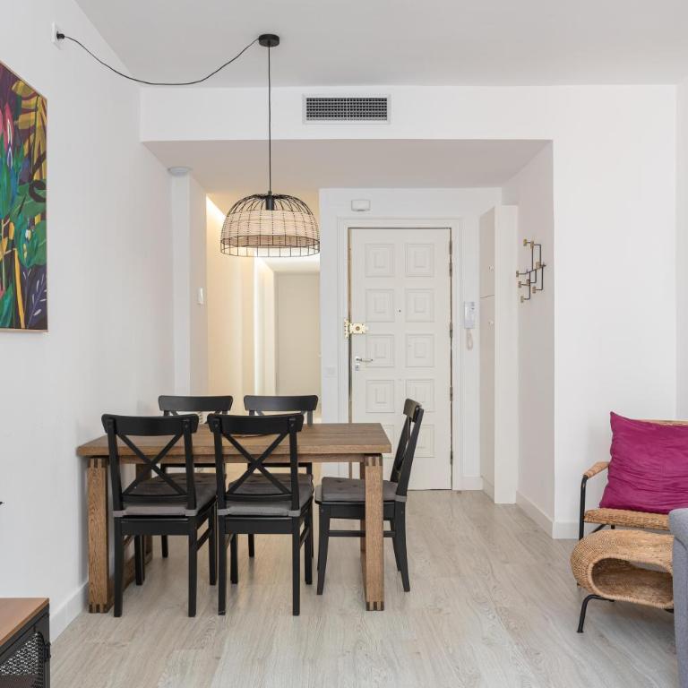 Bright & Stylish Flat In Trendy Grcia - Apartment - 6