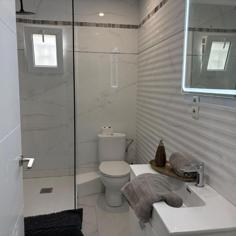 FELIPE II Apartment - Three-Bedroom Apartment with View - 7