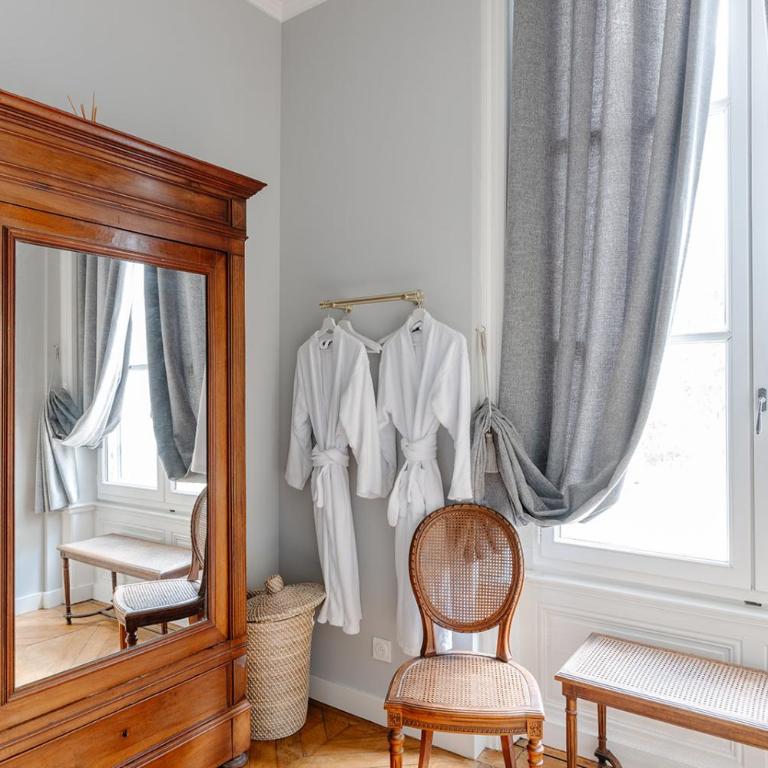 Château de Bayssan - Appartement - Vue sur Jardin - 13