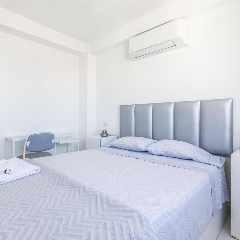 A&N Torre del Mar Skyline Sea View Terrace & Beach - Two-Bedroom Apartment - 3