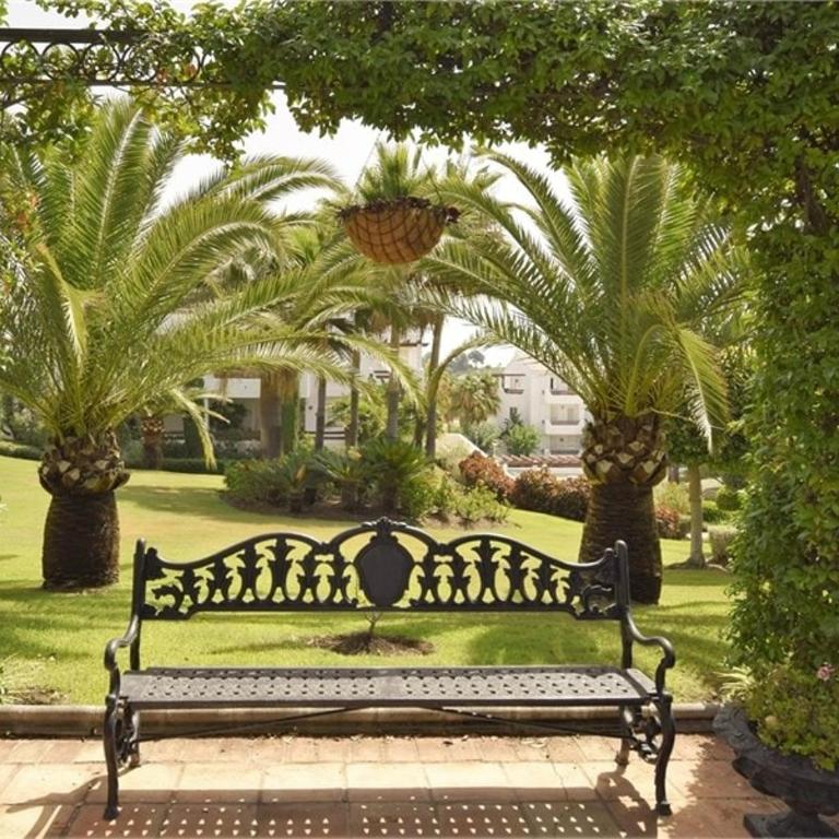 Penthouse in good location on Selwo Hills - Three-Bedroom Apartment - 22