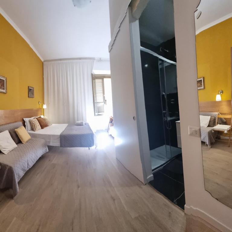 B&B Vaticanrooms - Triple Room with Private Bathroom - 6
