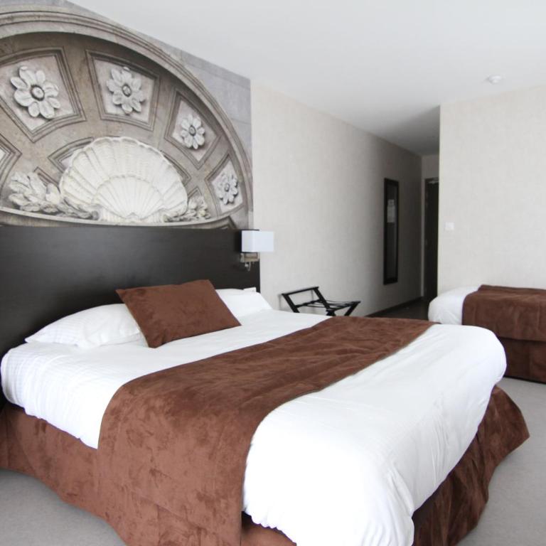 Logis Hôtel - La Chambre d'Amiens - Chambre Triple - Rez-de-Chaussée - 6