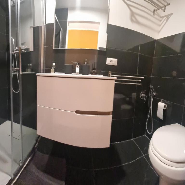 B&B Vaticanrooms - Triple Room with Private Bathroom - 7