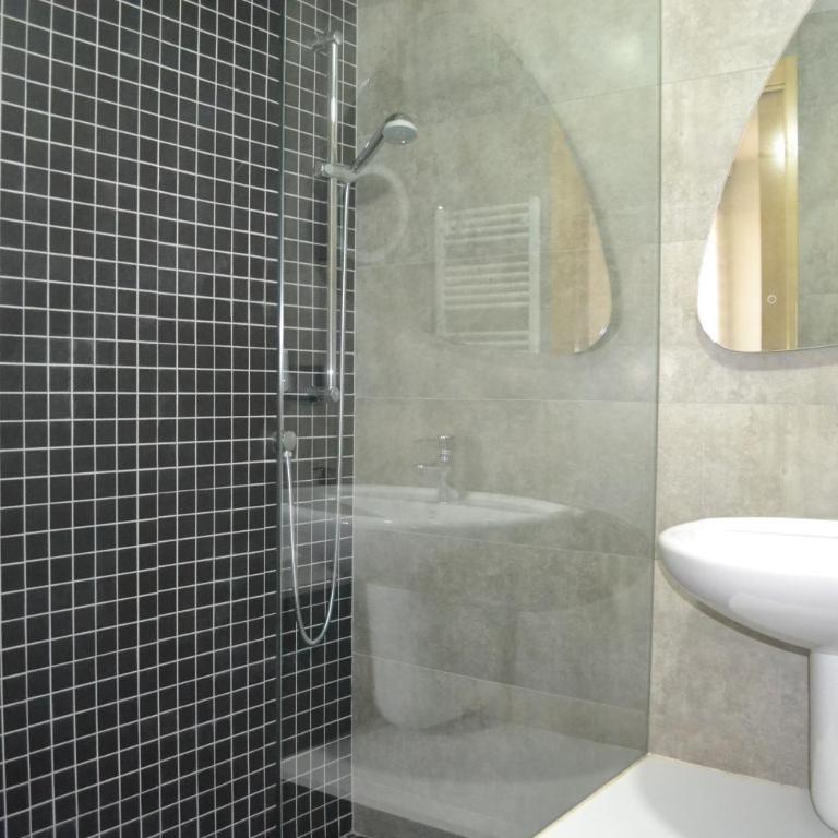 Apartamentos Suites&Homes - 2 Bedroom Apartment with Garden View, Calle Gibraltar 18 - 19