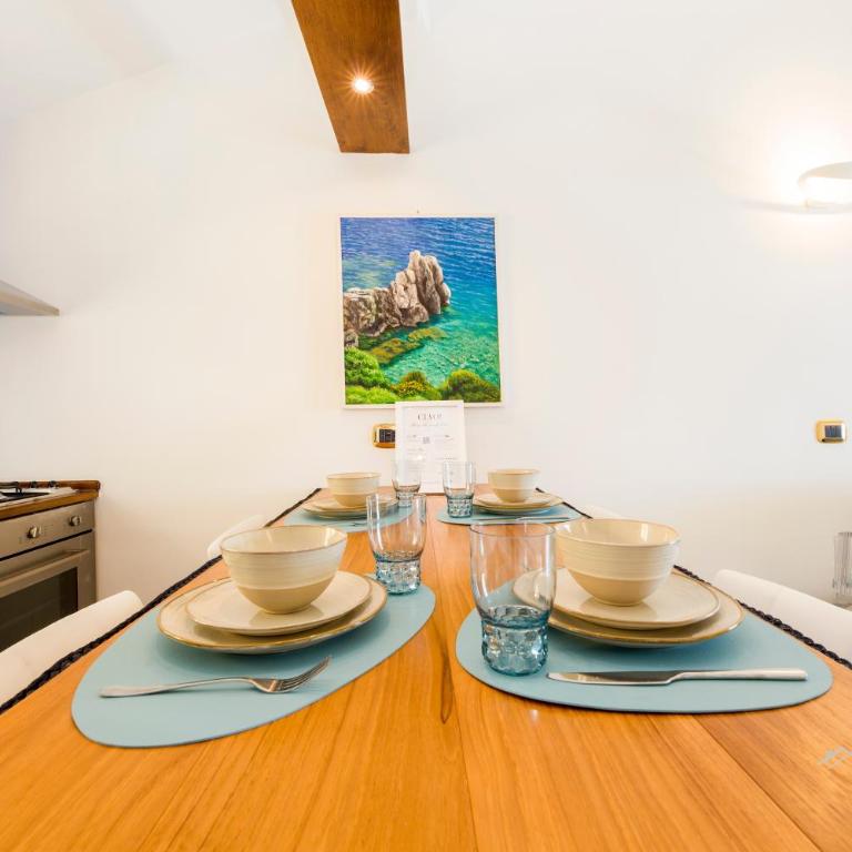 Beach | Parking | Wifi | A/C| Sea View By Tilo - One-Bedroom Apartment with Sea View and Balcony - 19