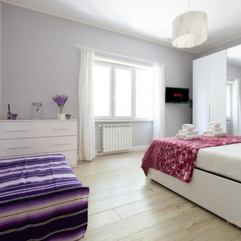 Sea View Rome Luxe Stay - 7 pax, 2 baths, 100mt from the sea, A-C, terrace - Appartamento con 2 Camere da Letto - 1