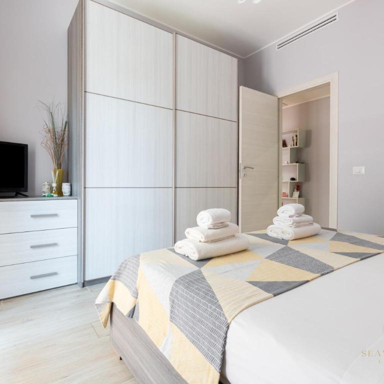 Sea View Rome Luxe Stay - 7 pax, 2 baths, 100mt from the sea, A-C, terrace - Appartamento con 2 Camere da Letto - 18