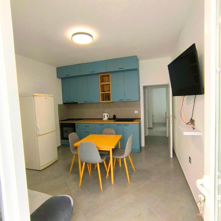 Apartments Danilo - Two-Bedroom Apartment with Bay View - 9