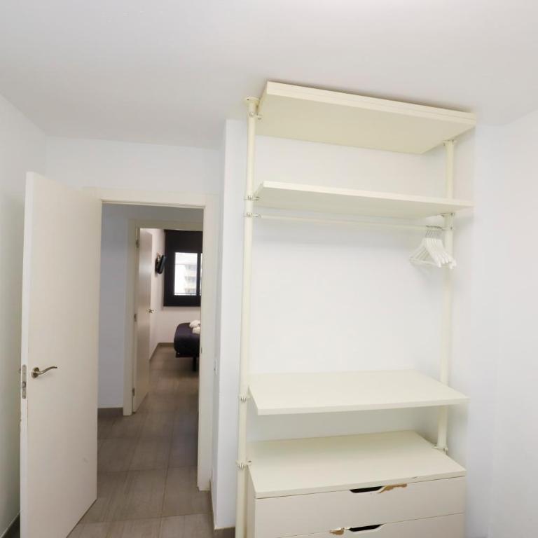 DIFFERENTFLATS Grd - Two-Bedroom Apartment with Terrace - 17