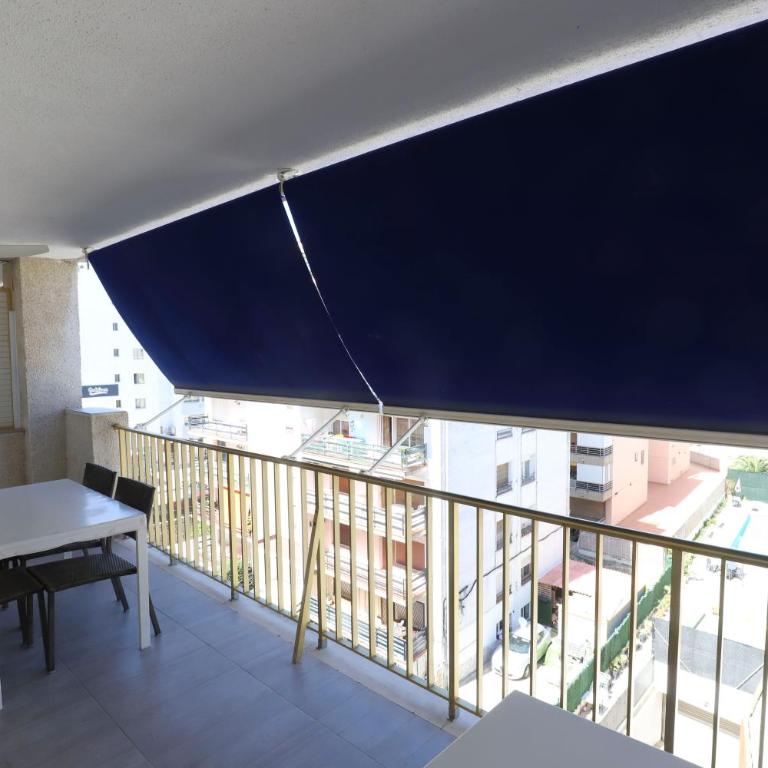 DIFFERENTFLATS Grd - Two-Bedroom Apartment with Terrace - 6
