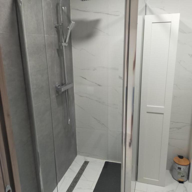 Family-Friendly 3BR Apartment in Salou Central, Near Beach - Three-Bedroom Apartment with Balcony - 5
