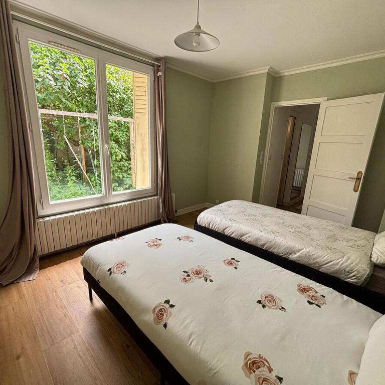 Grand T3 90m2 Haussmanien avec suite en centre ville et parking TOUT inclus - Apartamento de 2 dormitorios con vistas al jardín - 16