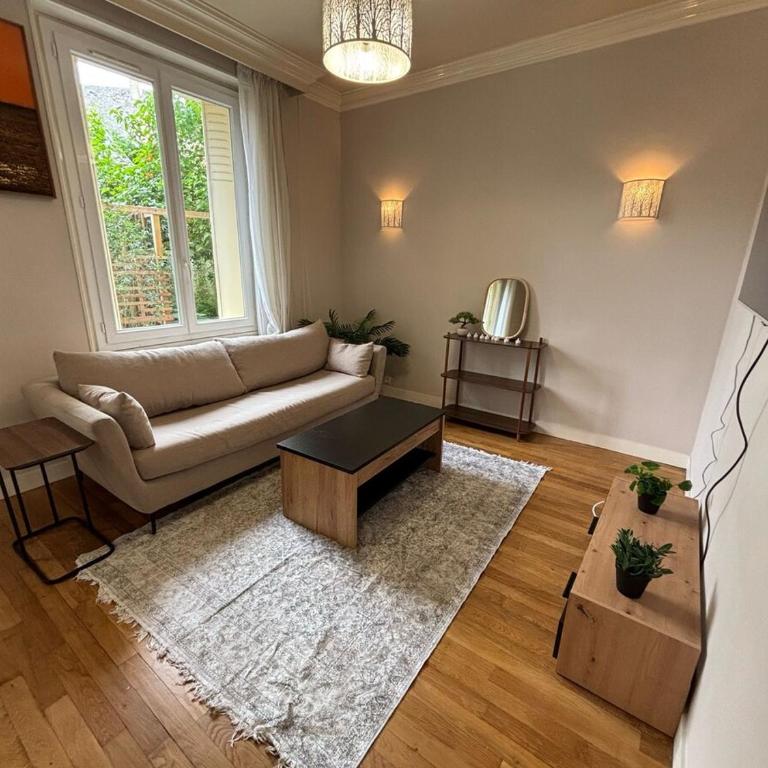 Grand T3 90m2 Haussmanien avec suite en centre ville et parking TOUT inclus - Apartamento de 2 dormitorios con vistas al jardín - 18