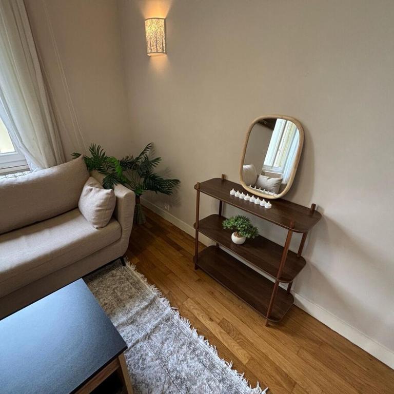 Grand T3 90m2 Haussmanien avec suite en centre ville et parking TOUT inclus - Apartamento de 2 dormitorios con vistas al jardín - 24