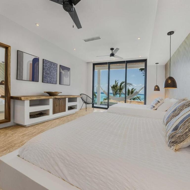 Spectacular New Oceanfront Villa Isla Mujeres - Villa - Beach Front - 22