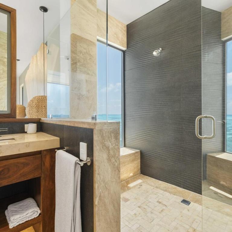 Spectacular New Oceanfront Villa Isla Mujeres - Villa - Beach Front - 42