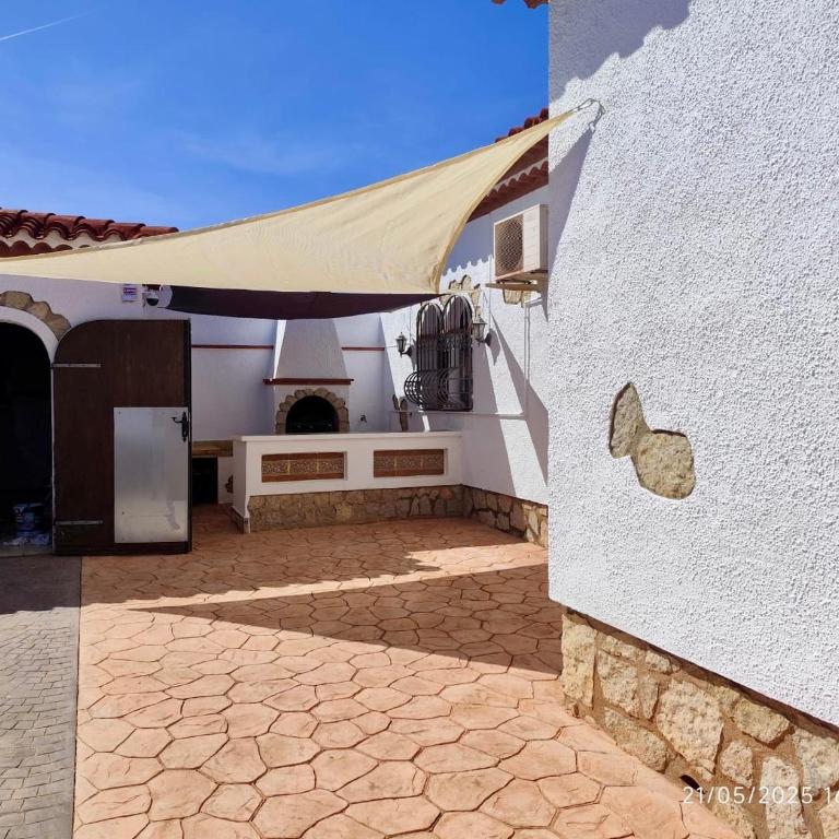 CASA CON PISCINA y BARBACOA - Casa - 9