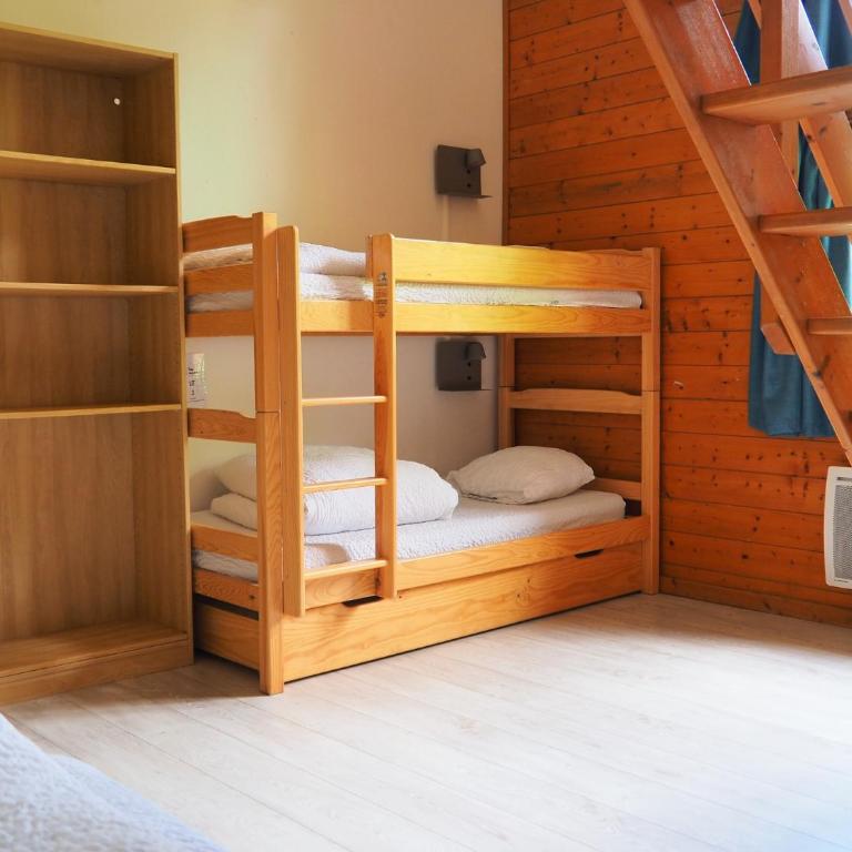 Auberge de Jeunesse HI La Clusaz - Posto Letto in Dormitorio Misto con 8 Letti - 3