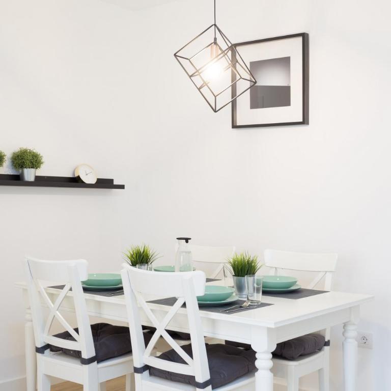 Home2Book Modern Center Apartment With Terrace - Apartamento - 23