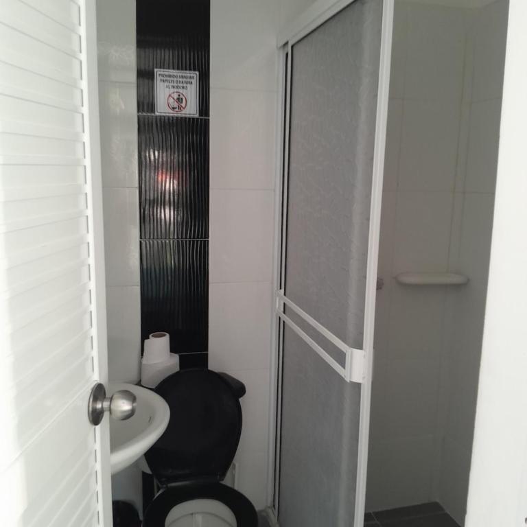 Hospedaje Brisas del Mar 3A - Habitación Doble con balcón - 7