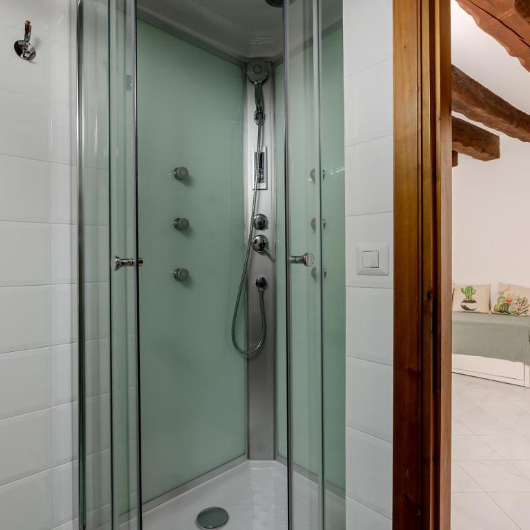 GuestHost - Comfy Studio in the Heart of Cagliari - Monolocale - 17