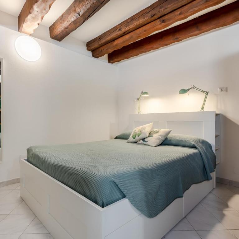 GuestHost - Comfy Studio in the Heart of Cagliari - Monolocale - 2
