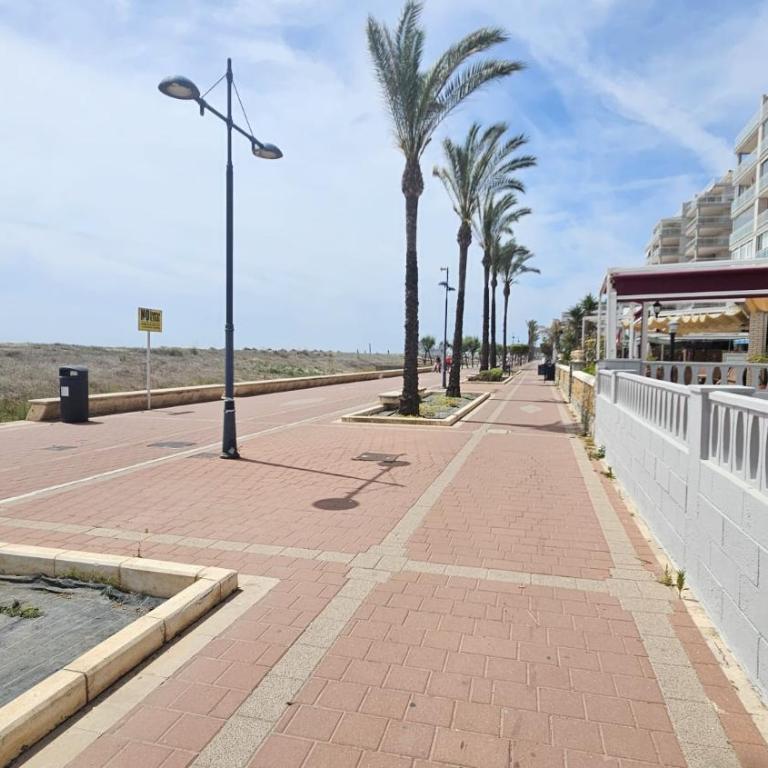 AT Peñiscola I en Avenida Papa Luna 78 - Apartamento de 1 dormitorio con vistas al mar - 28