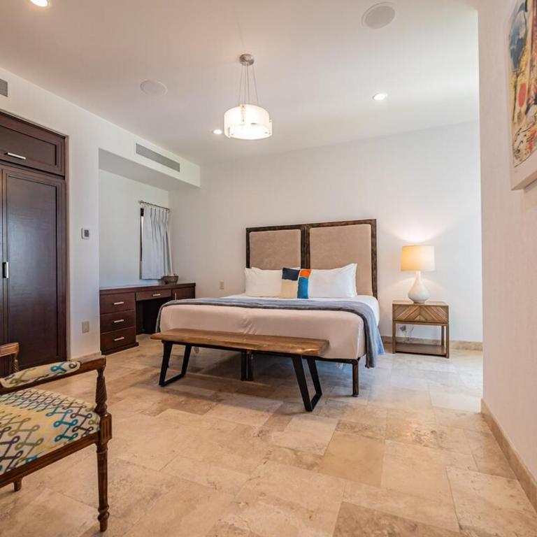 Condo 103 Sea View 2BR | Golf, Beach & Pool | Playa La Paz - Apartamento de 2 dormitorios - 47