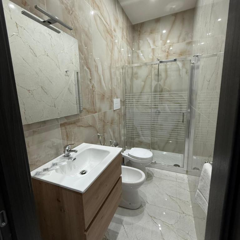 Palazzo Valentino - Camera Quadrupla Comfort - 6