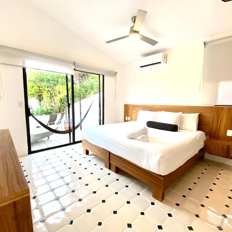 Exclusive Villa Steps from the Beach Playacar - Villa - 30