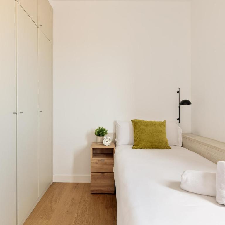 OLA LIVING - MT - Aire 1 - One-Bedroom Apartment - 9