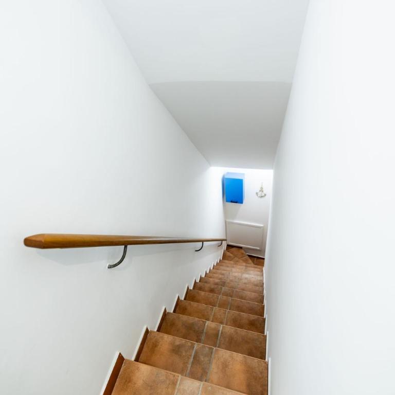 Casa Liotta - Standard Family Room - 3