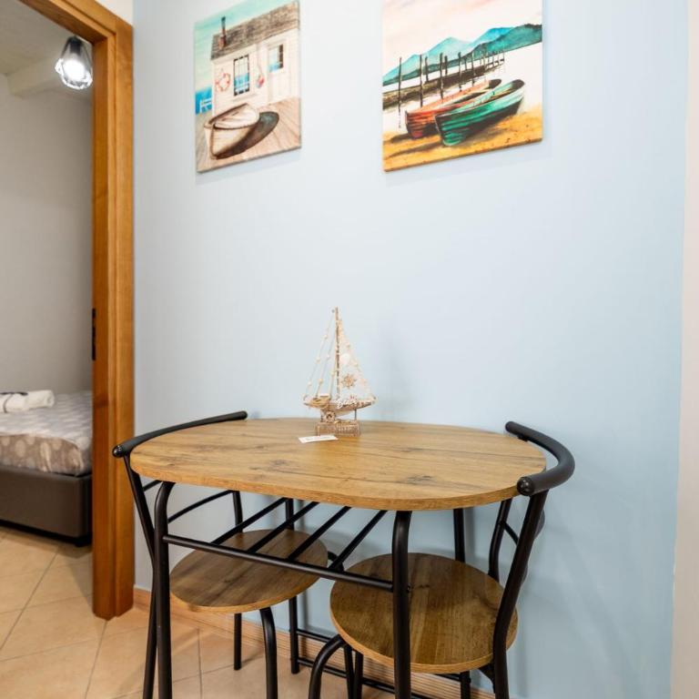 Casa Liotta - Standard Family Room - 5