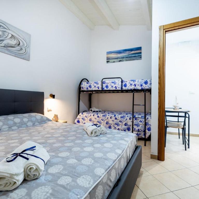 Casa Liotta - Standard Family Room - 23