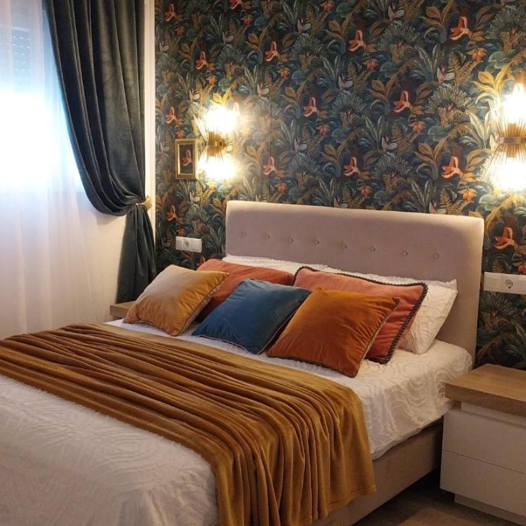 ART DECO BOUTIQUE Julia - Two-Bedroom Deluxe Apartment - 9