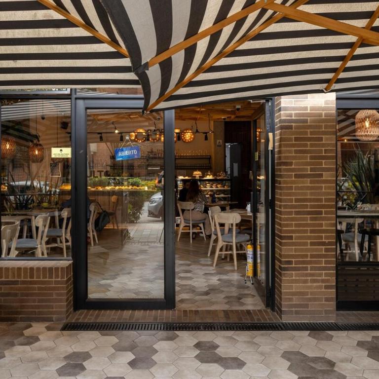 Luxurious Small Apartment Bogotá Park, Wi-Fi, Gym - Two-Bedroom Apartment - 7