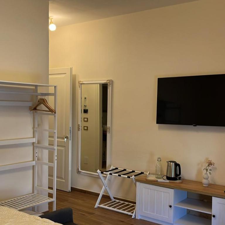 Monte Boutique ROOMS - Camera Matrimoniale con Bagno Privato - 49