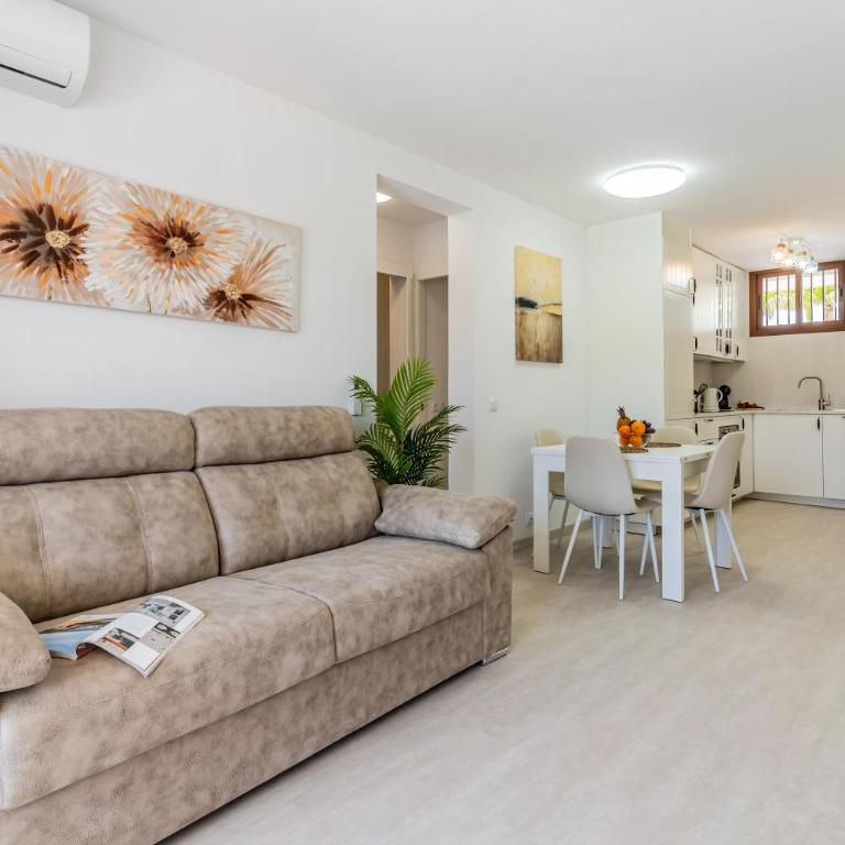Bright seaside apartment in Los Cristianos - Achacay - Apartamento de 2 dormitorios - 47
