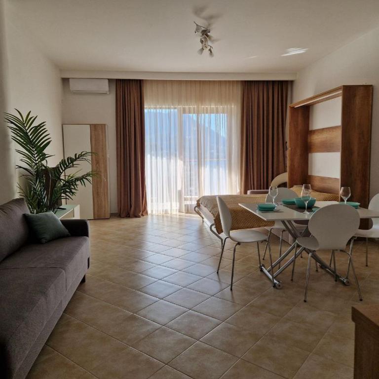 Apartments GC 7 - Quadruple Room with Sea View - 2