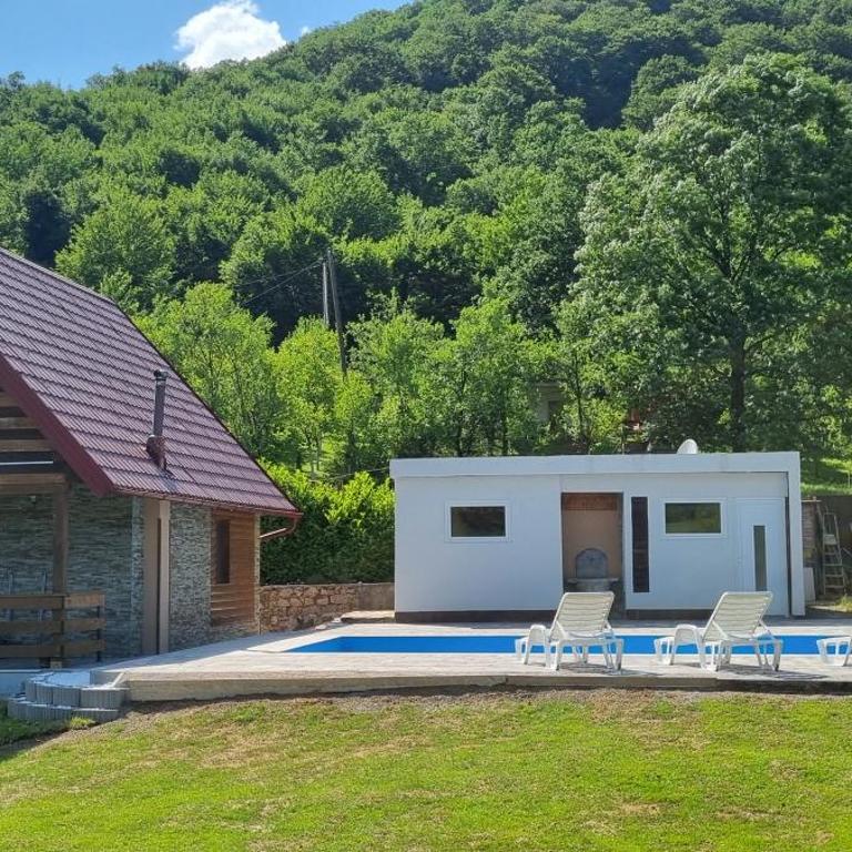 Green Garden Lohovo - Two-Bedroom Townhouse - 2