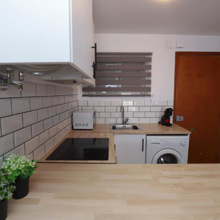 DIFFERENTFLATS Dms - Apartment with Sea View - 10