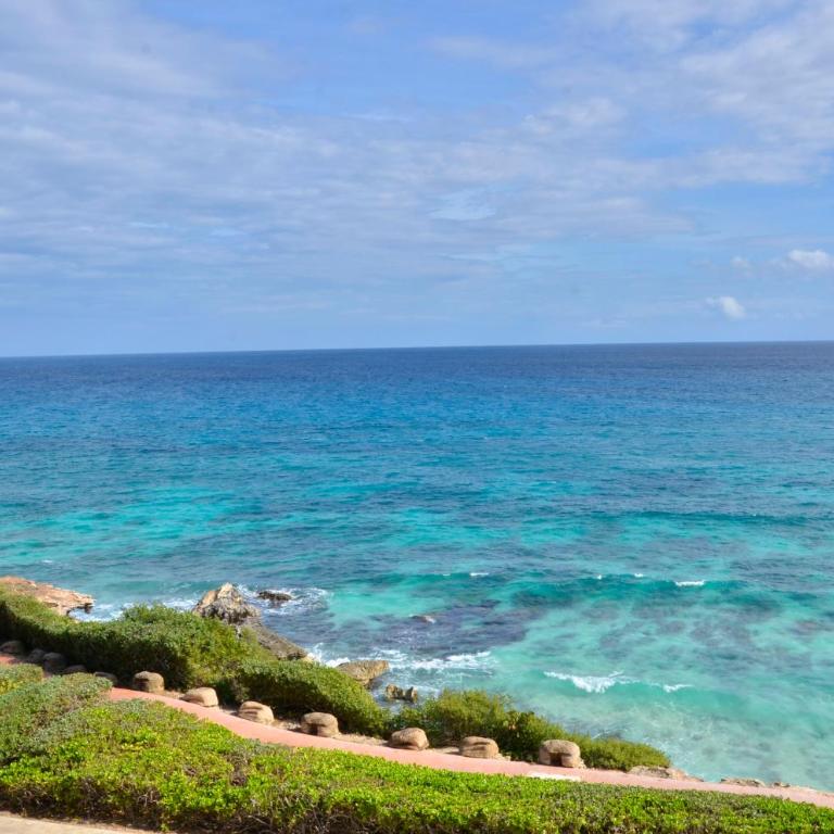 Isla Serena - Three-Bedroom Apartment - 22