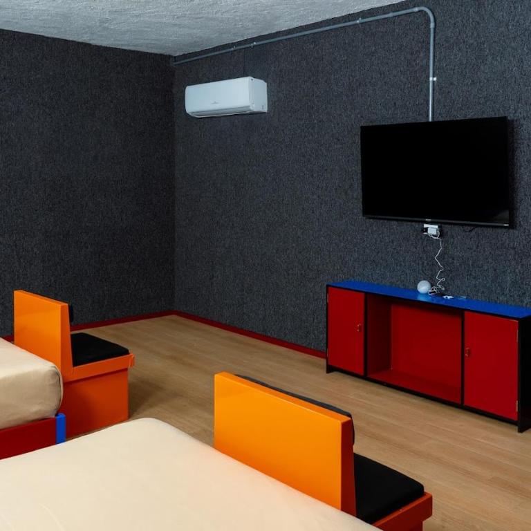 Hotel WW - Habitación adaptada para personas con movilidad reducida - Cama grande - 3
