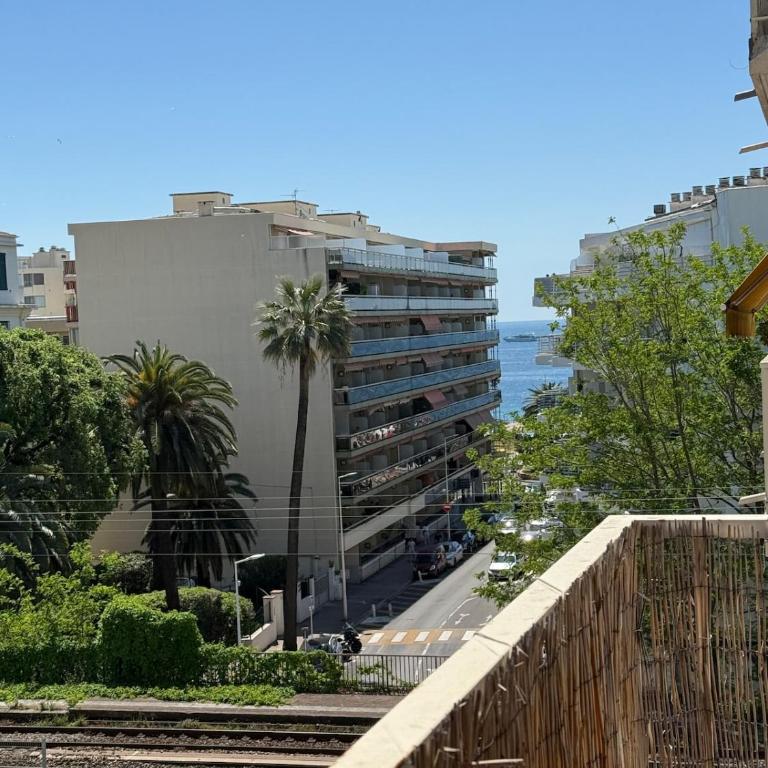 Le Prestigieux - plage - Appartamento con 2 Camere da Letto, Terrazza e Vista Mare - 3